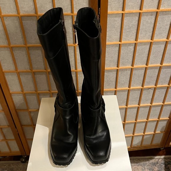 Women's size 6, Black Leather Up, Steel Shank, 2inch Heel Motorcycle Boots - Picture 2 of 12